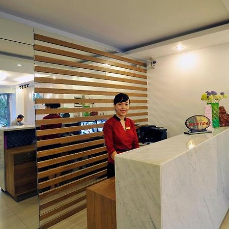 康乃馨岘港酒店 外观 照片