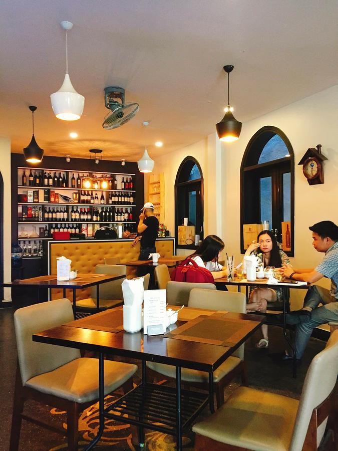 康乃馨岘港酒店 外观 照片